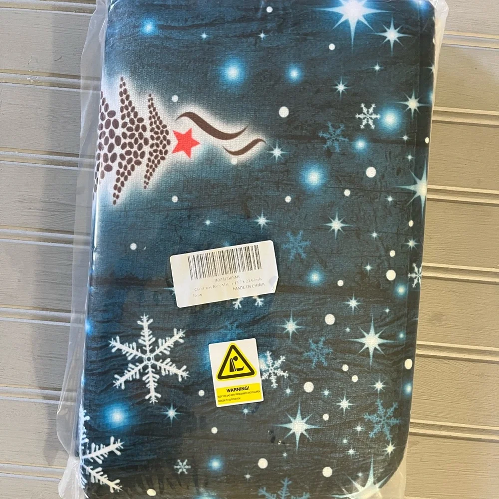 Festive Winter Holiday Snowflake Tree Design Bathroom Mat Christmas Blue NWT